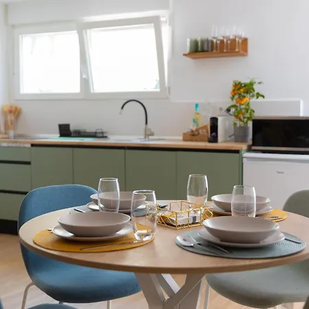 Lägenhet Casa Lima - Spacious Souterrain Close To The Torremolinos
